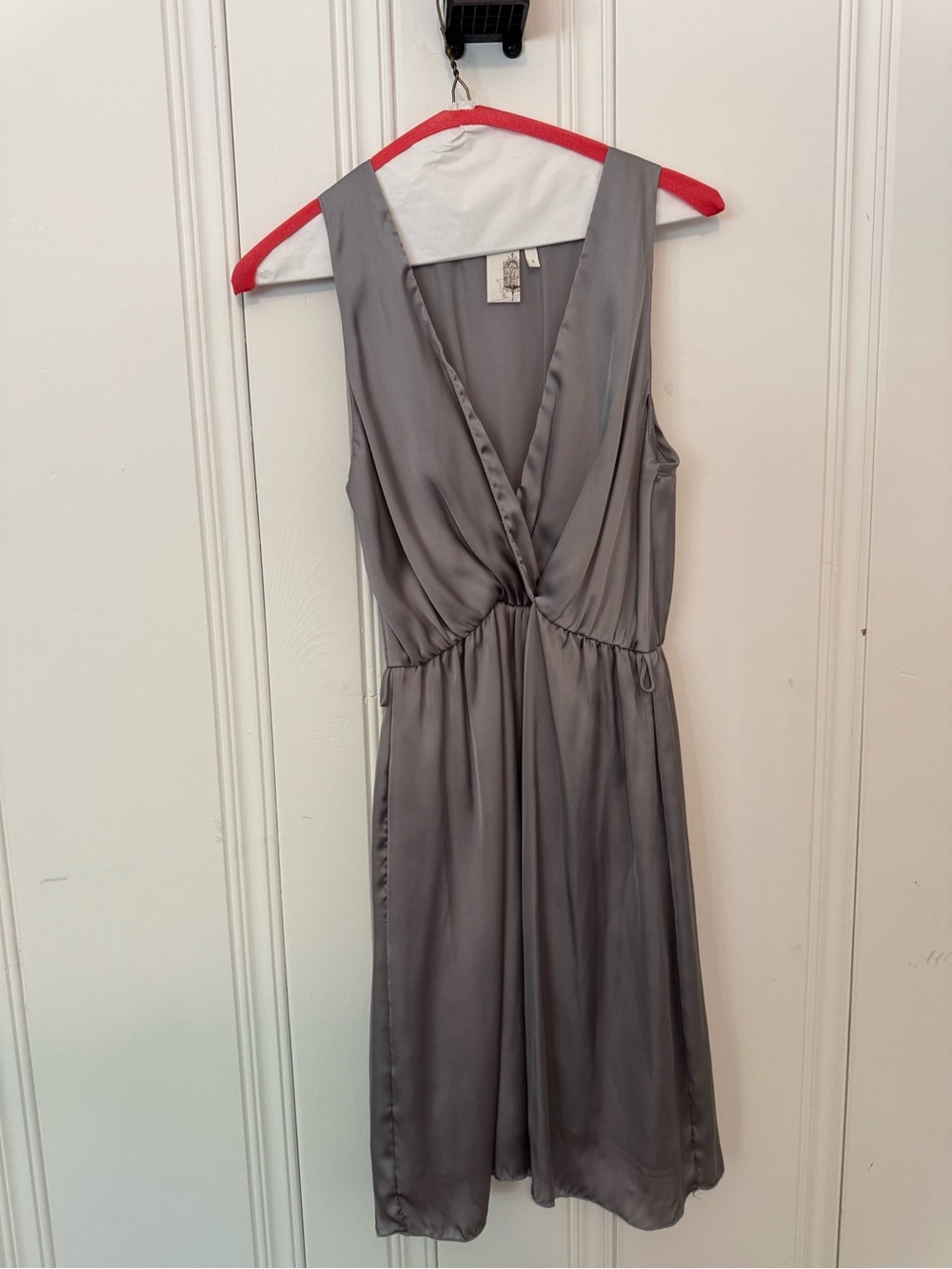 Birdcage Satin Gray V-Neck Sleeveless Cocktail Dress with Belt